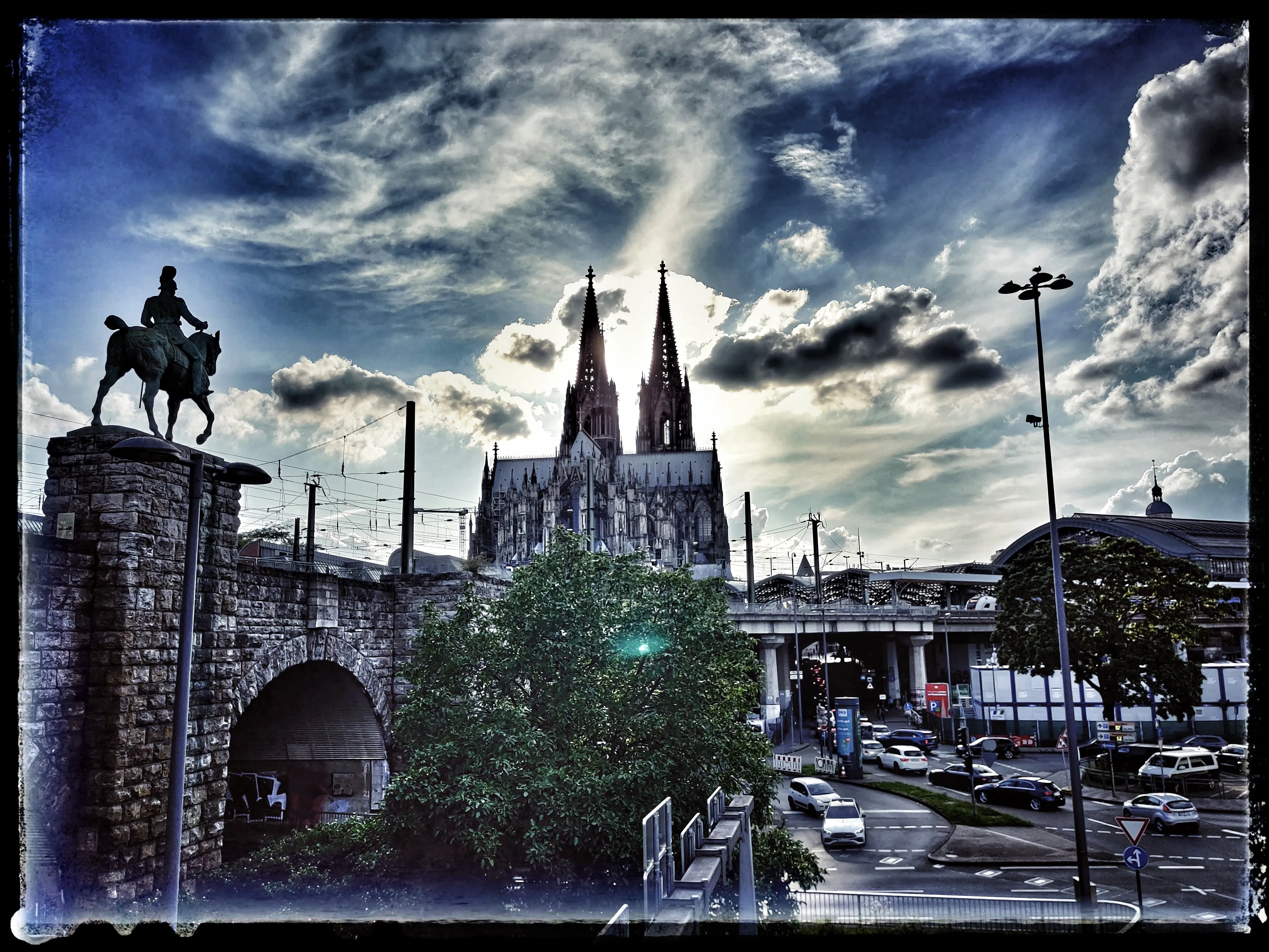 Hohenzollernbrücke und Kölner Dom